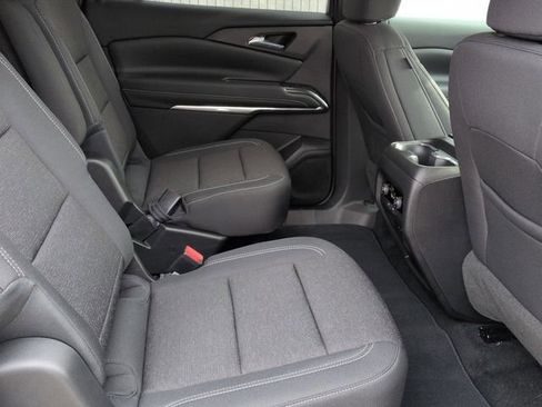 New 2026 Chevrolet Traverse LT w/ Driver Confidence Package FWD image 27