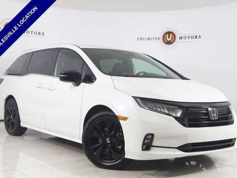 Used 2023 Honda Odyssey Sport image 1