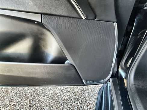 Used 2023 Cadillac Escalade ESV Sport Platinum image 23