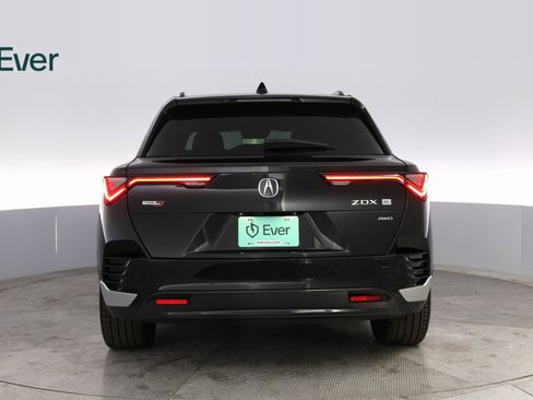 Used 2024 Acura ZDX Type S image 13