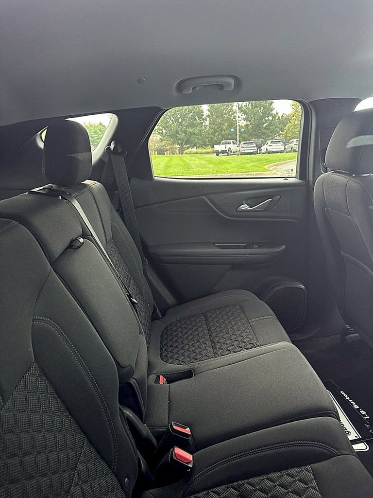 Used 2022 Chevrolet Blazer LT AWD/4WD image 10