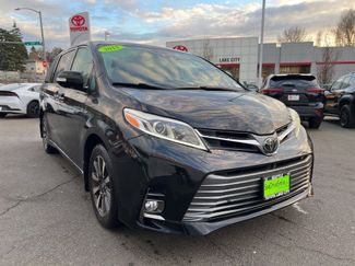 Used 2018 Toyota Sienna Limited Premium video 1