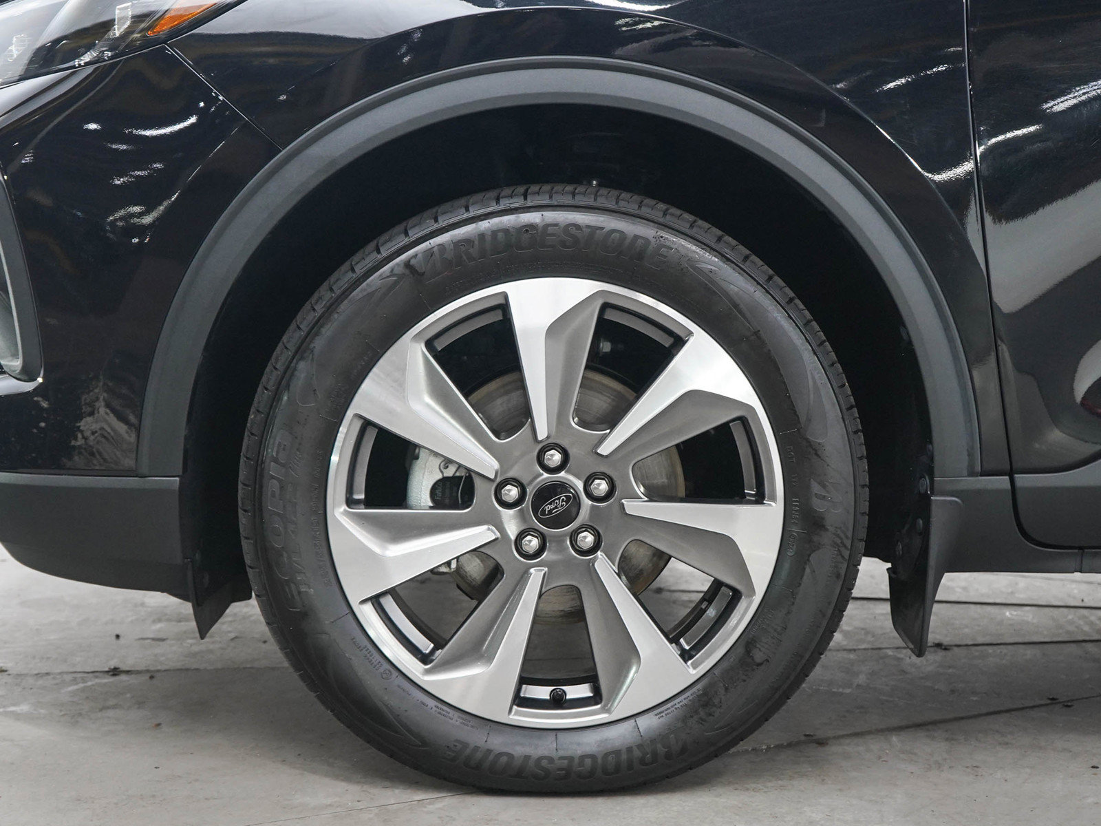 Used 2024 Ford Escape Platinum AWD/4WD image 28