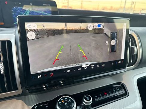 Certified 2025 Ford Expedition Max Active image 28