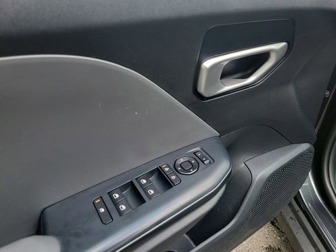 Used 2025 Kia K4 FWD image 19
