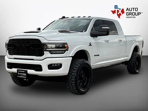 Used 2024 RAM 2500 Limited AWD/4WD image 4