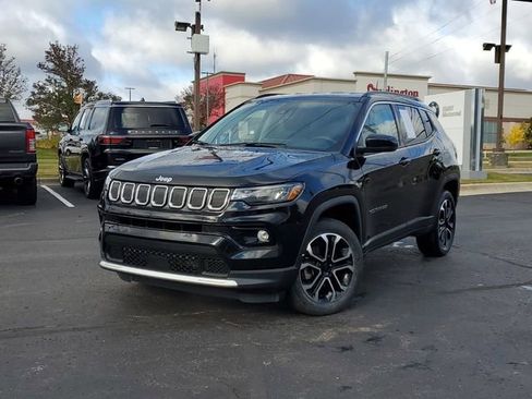 Certified 2022 Jeep Compass Limited image 30