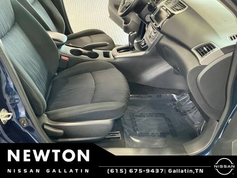 Used 2019 Nissan Sentra SV FWD image 11