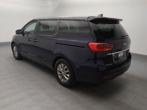 Used 2019 Kia Sedona LX FWD image 3