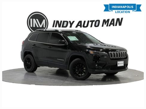 Used 2019 Jeep Cherokee Latitude Plus w/ Comfort/Convenience Group AWD/4WD image 1