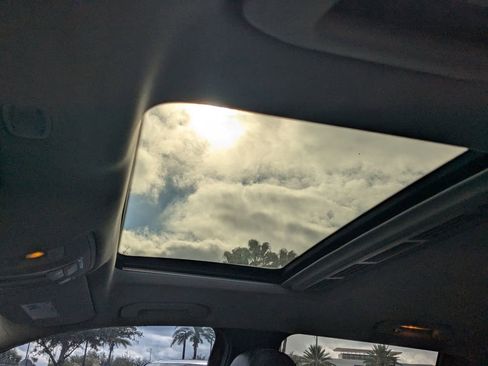 Used 2012 Mercedes-Benz ML 350 4MATIC image 7