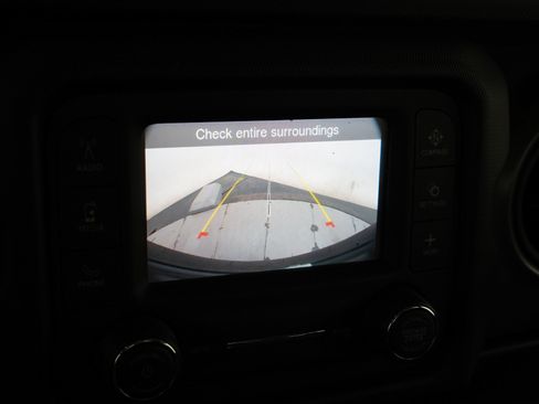 Used 2021 Jeep Wrangler Sport AWD/4WD image 19