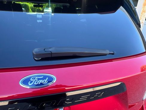 Used 2020 Ford Explorer ST w/ Premium Technology Package AWD/4WD image 37
