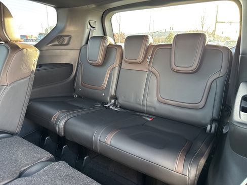 New 2026 Nissan Armada SL image 21