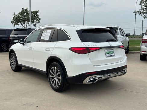 Used 2024 Mercedes-Benz GLC 300 image 3