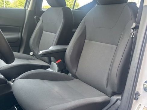 New 2025 Nissan Kicks Play S image 17