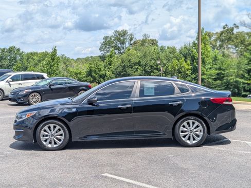 Used 2018 Kia Optima LX w/ 17" Alloy Wheels Package FWD image 6