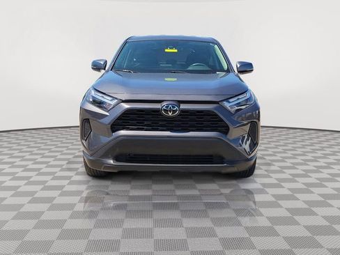 Used 2025 Toyota RAV4 LE AWD/4WD image 8