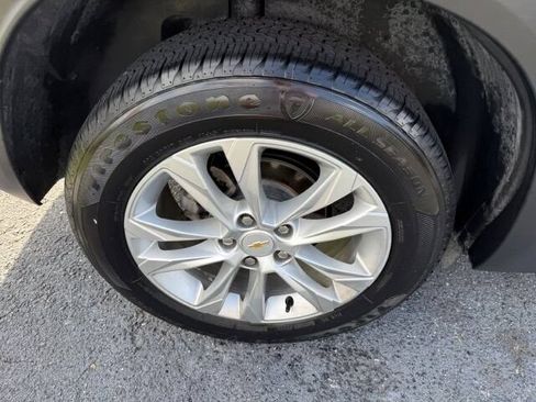 Used 2023 Chevrolet TrailBlazer LS FWD image 10