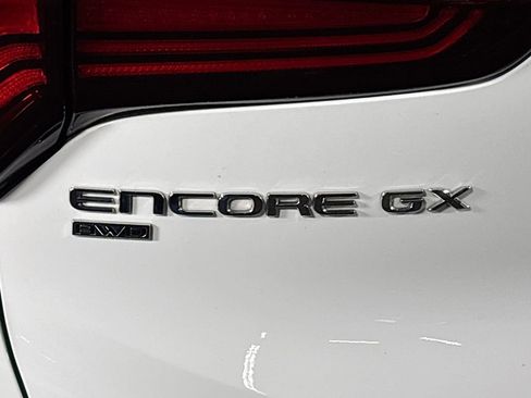 Used 2024 Buick Encore GX Sport Touring image 23