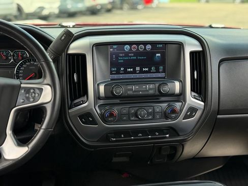 Used 2018 GMC Sierra 1500 SLE w/ SLE Value Package AWD/4WD image 18
