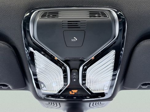 Used 2019 BMW 750i 750i w/ M Sport Package image 44