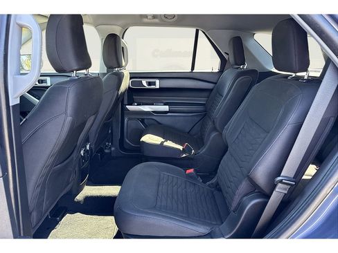 Used 2021 Ford Explorer XLT image 15