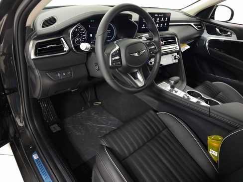 Used 2026 Genesis G70 2.5T Prestige image 12