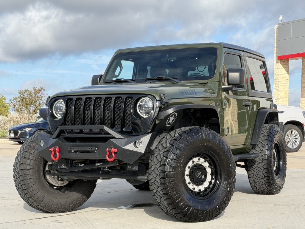 Used 2023 Jeep Wrangler Sport AWD/4WD image 2