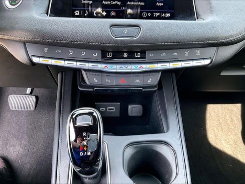 Used 2023 Cadillac XT4 Premium Luxury w/ Cold Weather Package FWD image 33