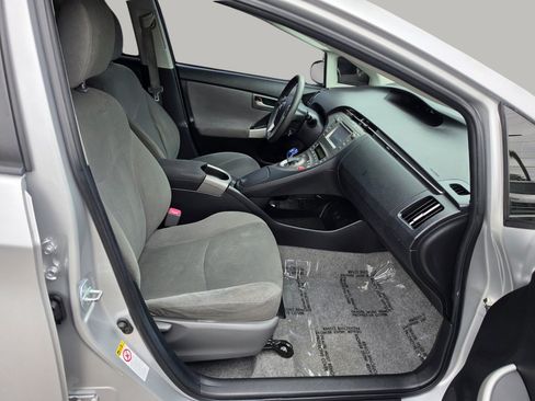 Used 2012 Toyota Prius Two FWD image 29