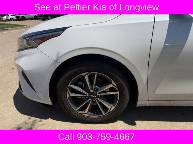 Used 2024 Kia Forte LXS FWD image 9