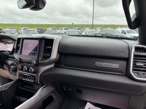 Used 2021 RAM 1500 Big Horn AWD/4WD image 19