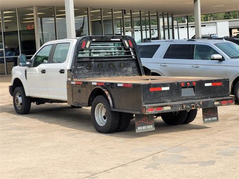 Used 2019 Ford F350 XL image 6