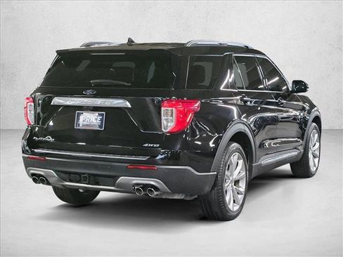 Used 2023 Ford Explorer Platinum w/ Technology Package image 5