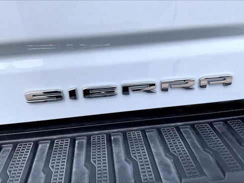 Used 2026 GMC Sierra 2500 Denali Ultimate AWD/4WD image 10