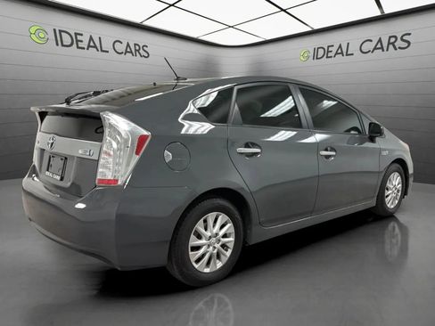 Used 2014 Toyota Prius Prime Plug-In Hybrid FWD image 5