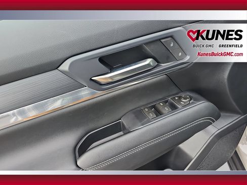 New 2026 GMC Terrain Elevation w/ LPO, Floor Liner Package AWD/4WD image 13