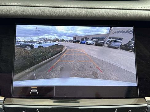Used 2025 Cadillac XT6 Premium Luxury AWD/4WD image 26