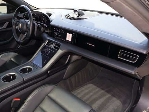 Certified 2020 Porsche Taycan Turbo S AWD/4WD image 34