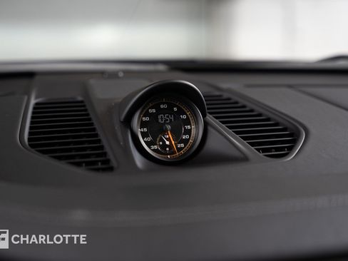 Used 2018 Porsche 911 GT2 RS RWD image 31