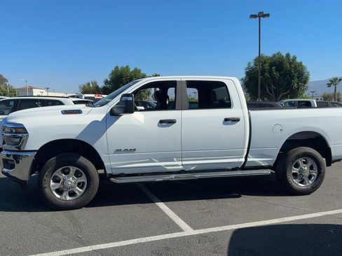 Used 2025 RAM 2500 Big Horn AWD/4WD image 9