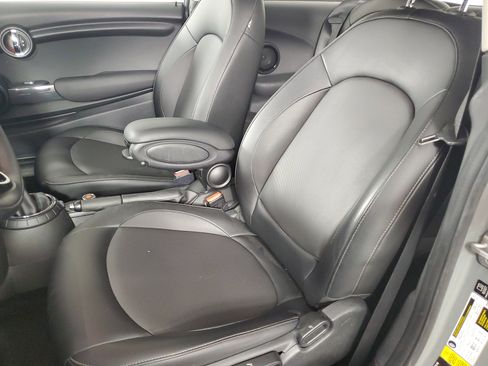 Used 2015 MINI Cooper 2-Door Hardtop image 12