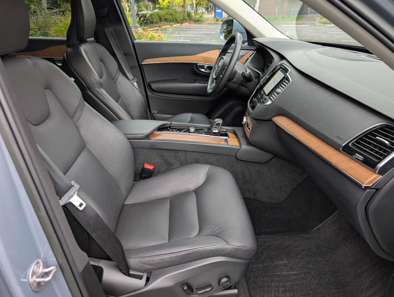 Used 2023 Volvo XC90 B6 Plus w/ Protection Package Premier AWD/4WD image 19