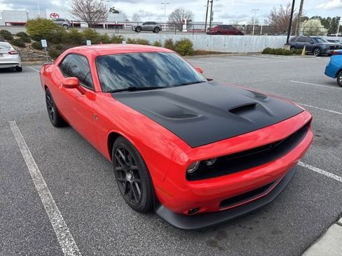 Used 2019 Dodge Challenger R/T Scat Pack w/ Plus Package image 2