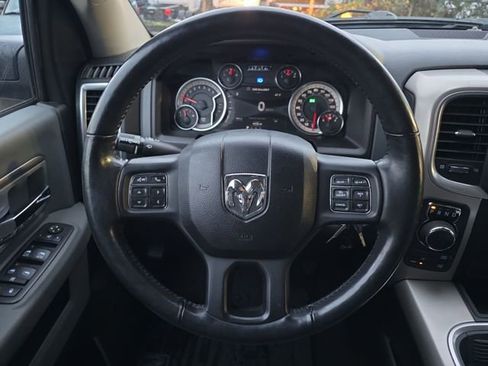 Used 2018 RAM 1500 SLT image 20