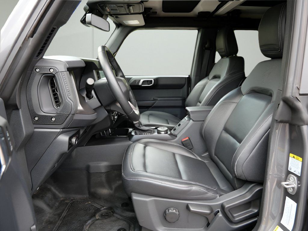 Used 2025 Ford Bronco Badlands AWD/4WD image 10