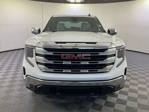 Used 2024 GMC Sierra 1500 SLE AWD/4WD image 2
