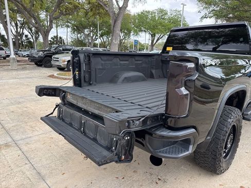 Used 2024 Chevrolet Silverado 2500 Custom w/ Custom Value Package image 29