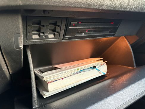 Used 2018 Volkswagen Atlas SE image 12